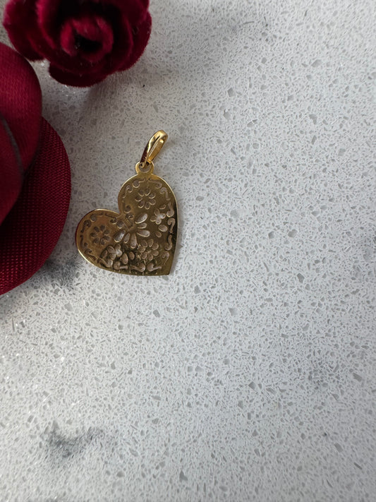 Pendentif cœur ajouré