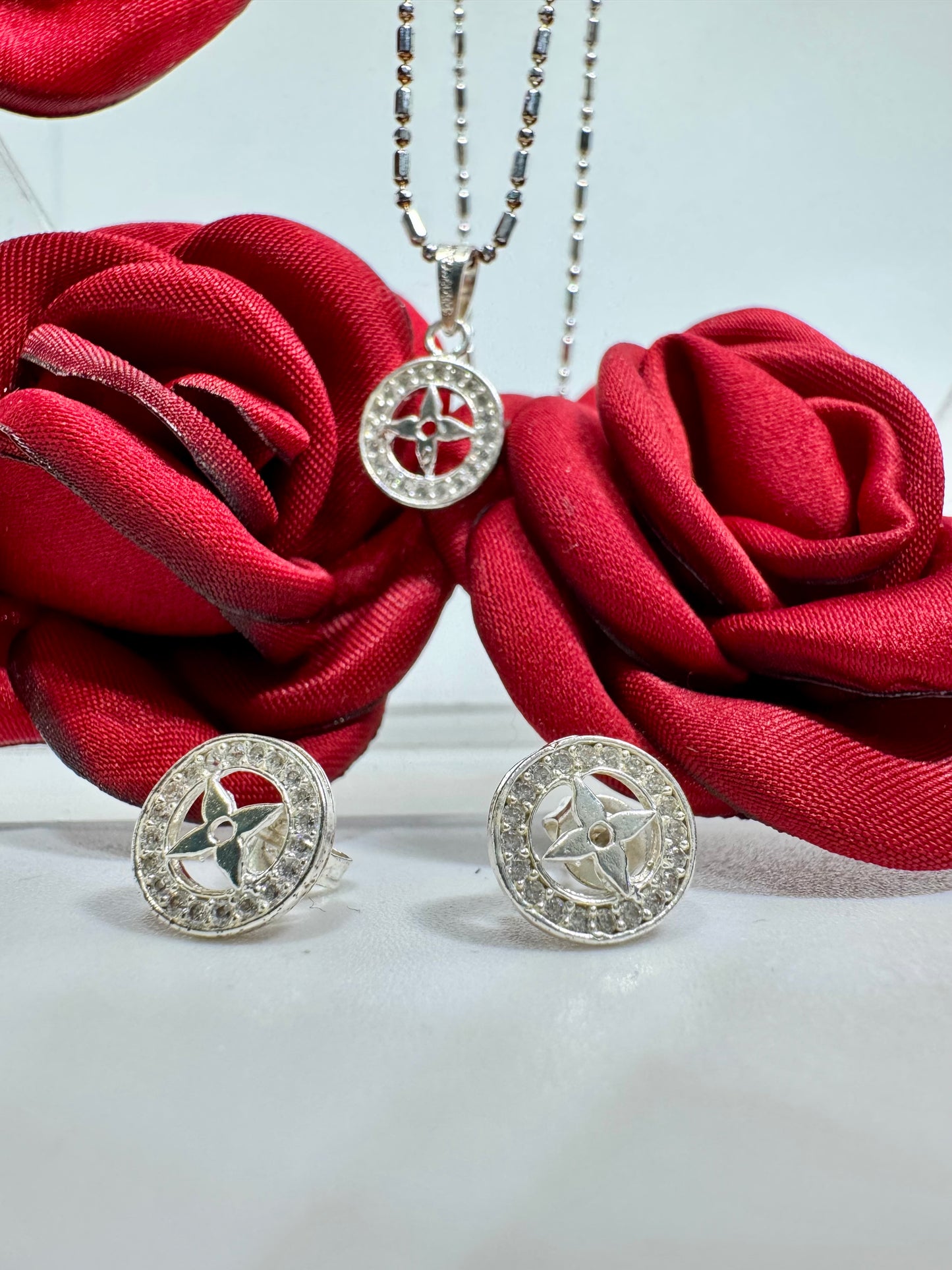 Set Ins. In LV with Zirconia Silver .925