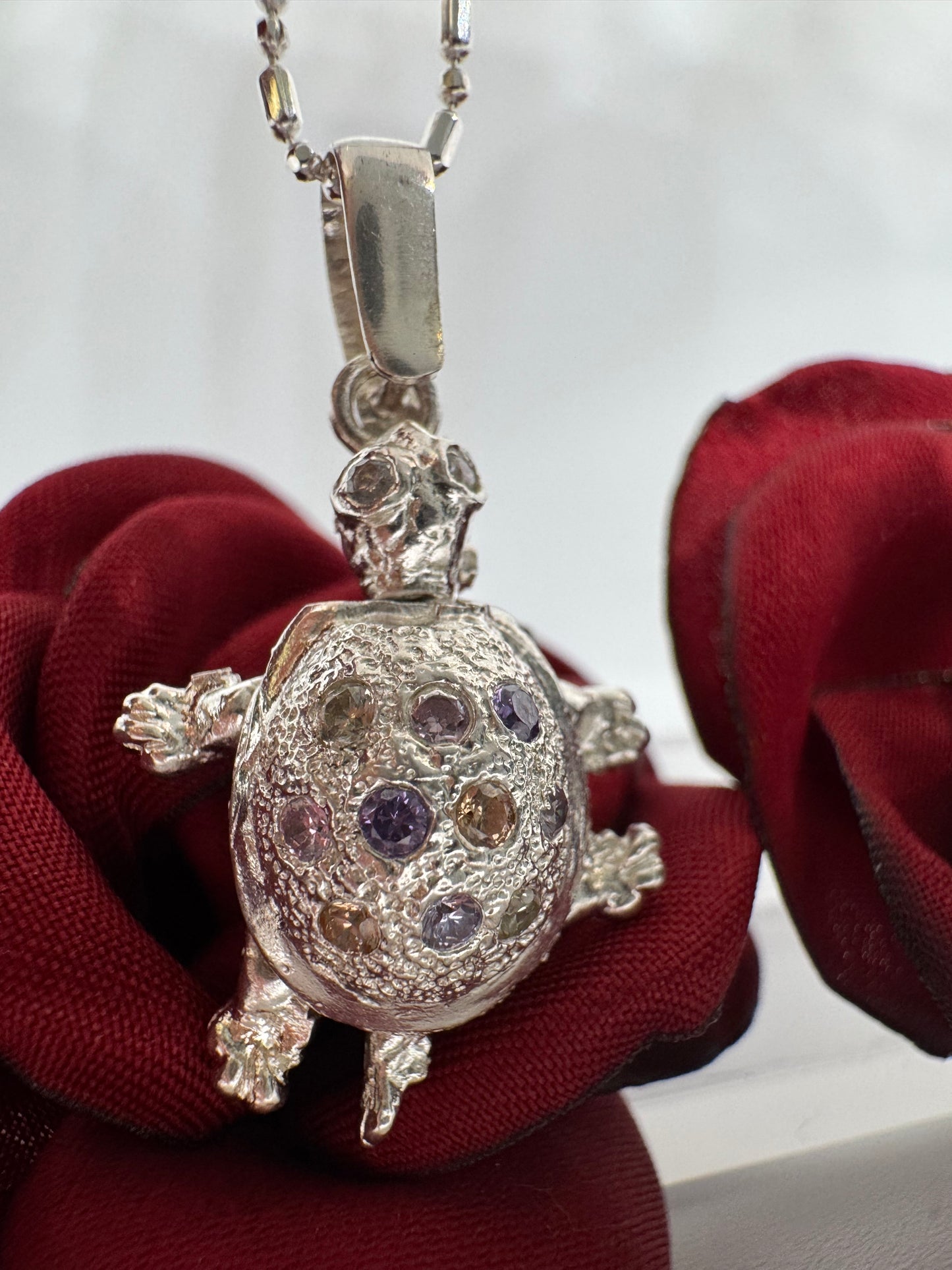 Dije Tortuga con Circonias y Plata .925
