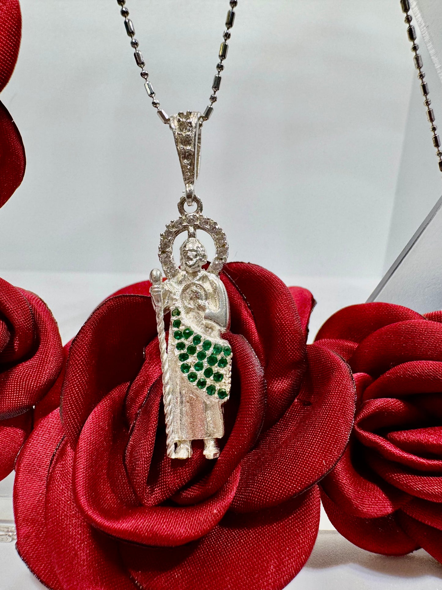 Pendentif Saint Jude avec zircone en argent 925