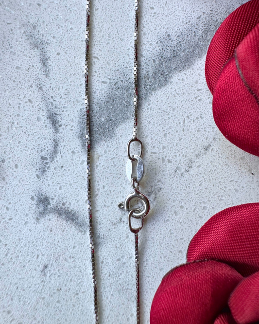 Collier hebdomadaire tricolore en or 10 carats