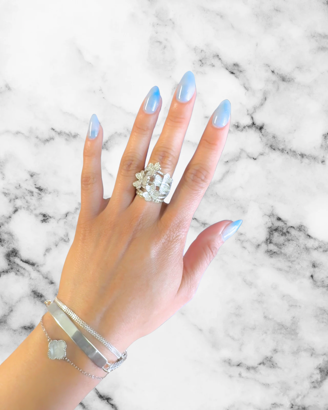 Enchanted ring with 4 flowers made of 925 silver