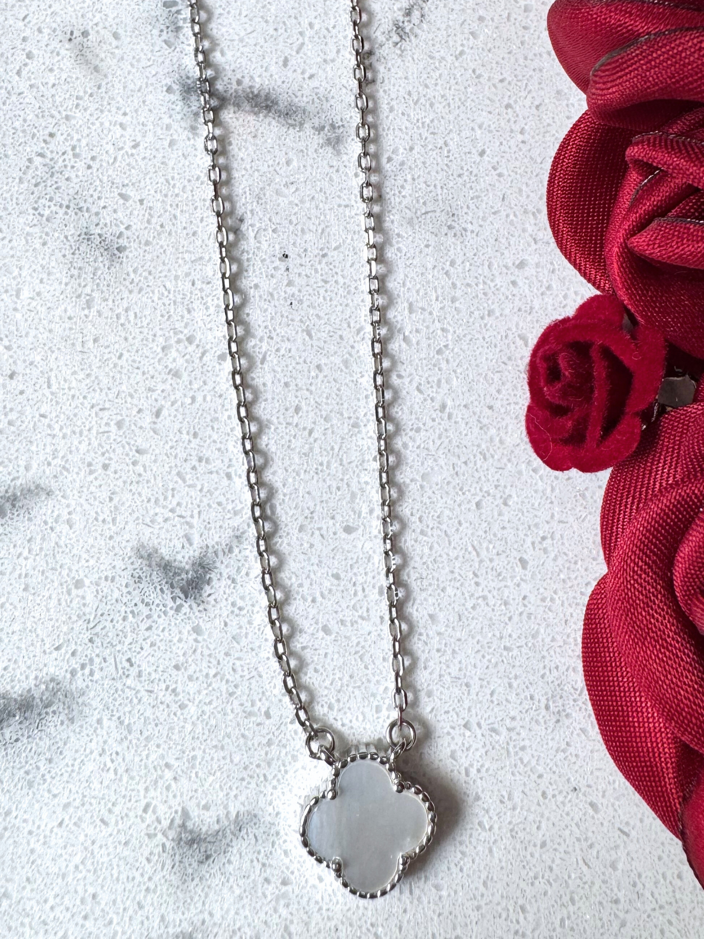 set collar y aretes trebol blanco Plata 925