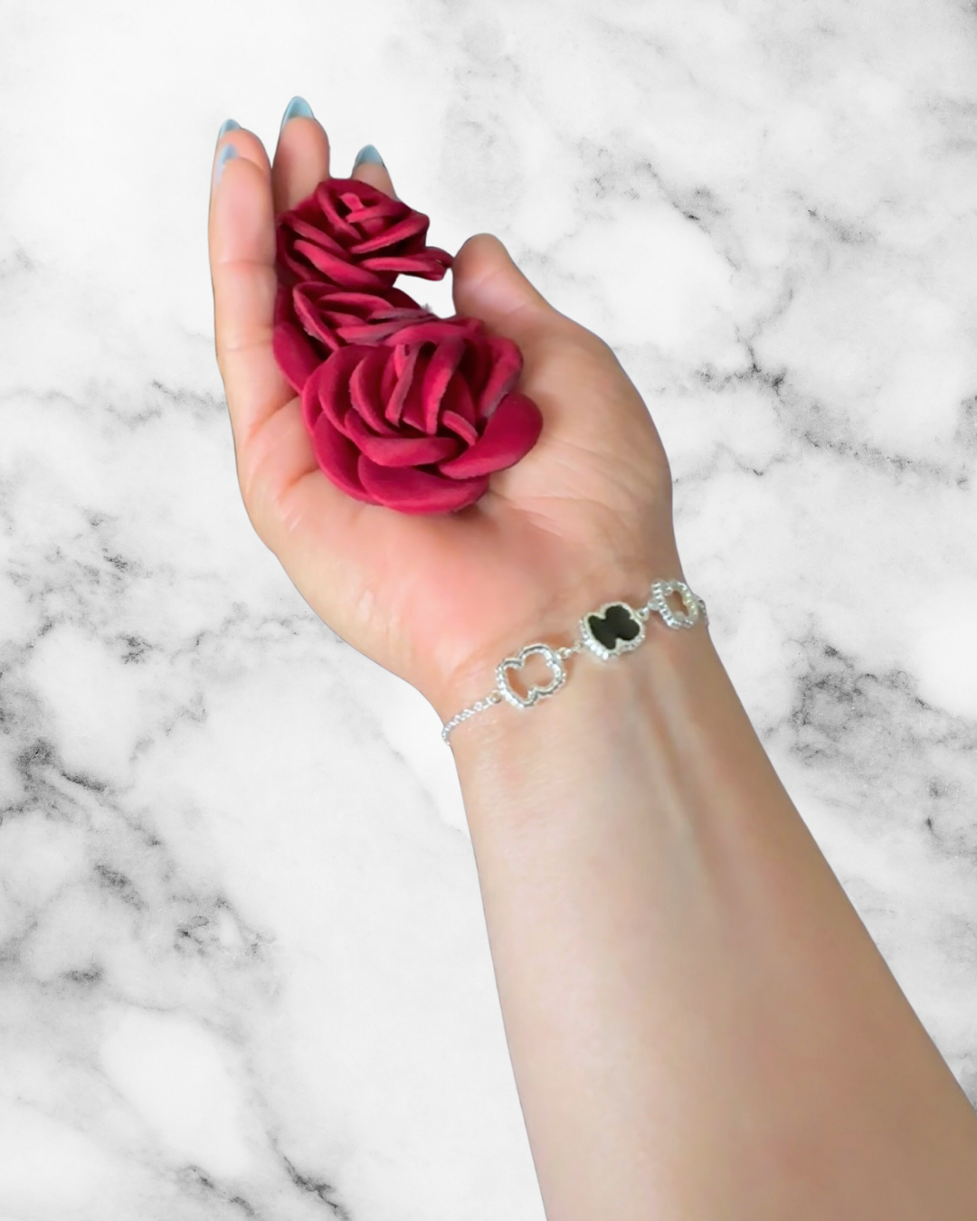 Silhouette bracelet with onyx inspired by Tous