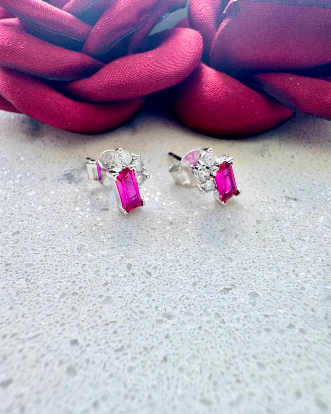 Aretes circonia corte diamante largo Plata .925