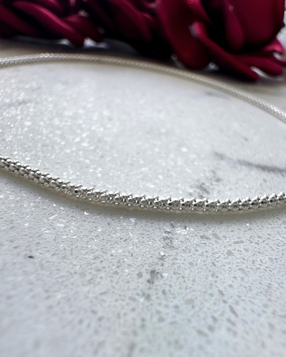 Collier hebdomadaire tricolore en or 10 carats